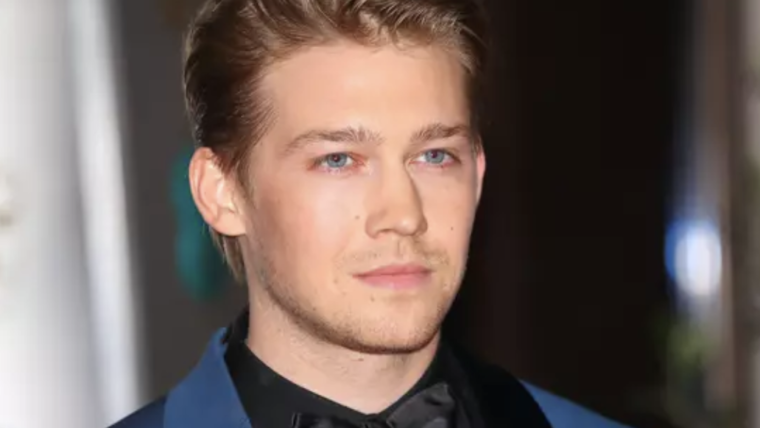 Joe Alwyn Net Worth